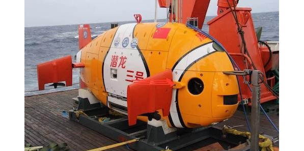 潜龙三号“曝光”深海生物和塑料垃圾
