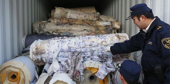 青岛海关打掉洋垃圾走私团伙 涉案废塑料6.8万吨