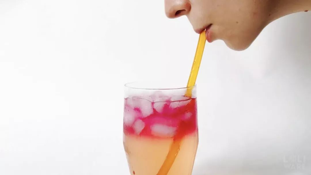 韩国下达禁塑令后，可以吃的大米吸管单月产3亿根