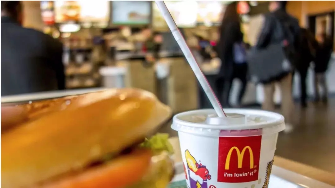 由麦当劳吸管引发的讨论，塑料与纸到底谁更环保？