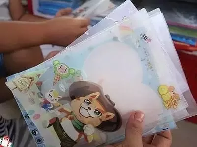 “无塑开学季”是一堂生动的环保课