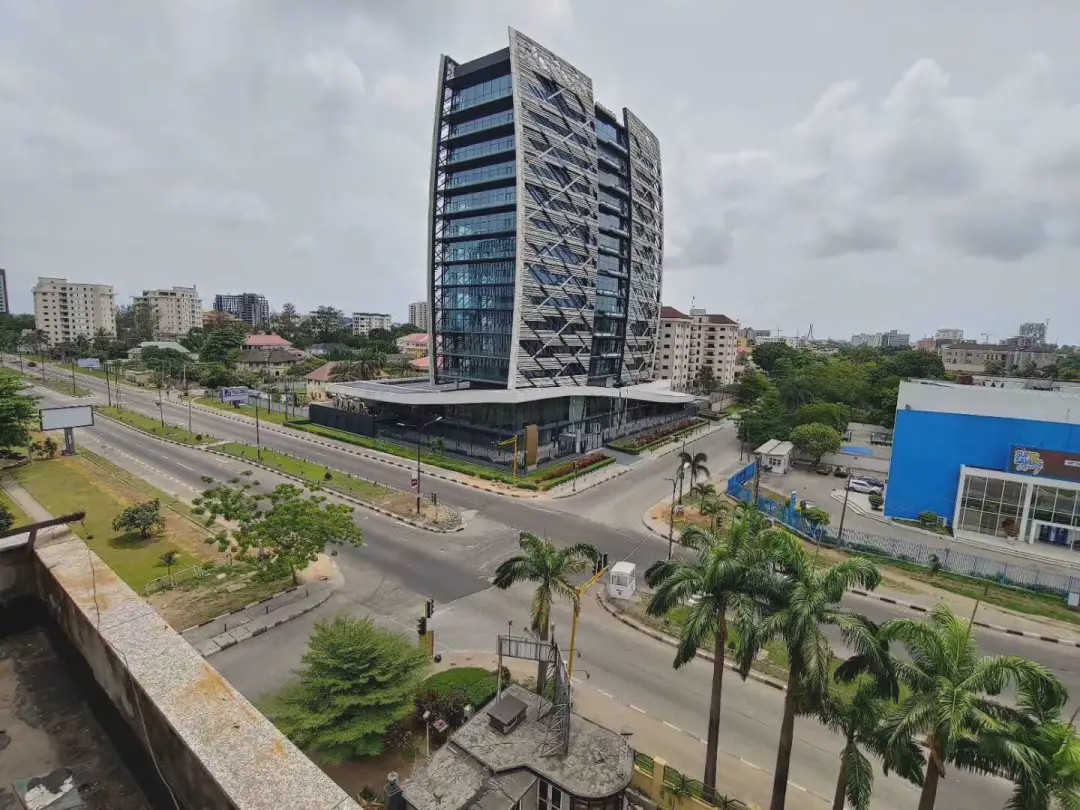 “不倒下就是成功”！这场疫情，外贸人要扛全场