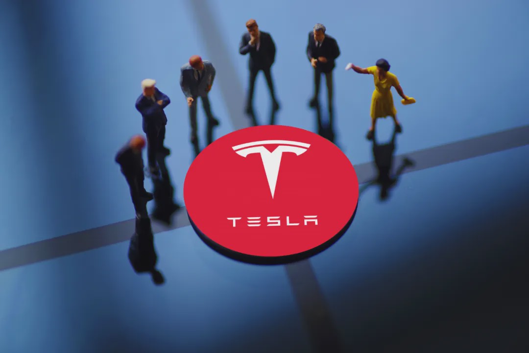 全球停工仅中国工厂运行！特斯拉现金流告急！