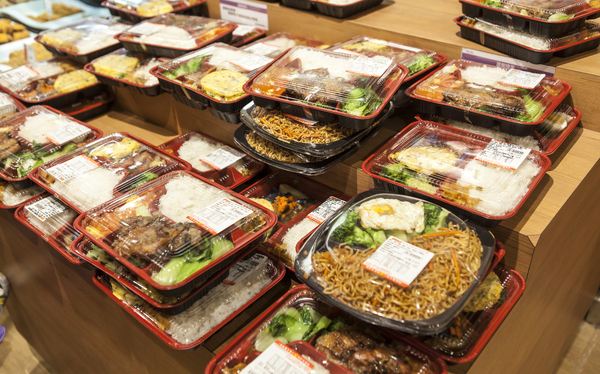 新版“禁塑令”明年实行 外卖“变装”在即