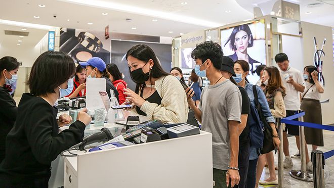 政治局首提需求侧改革 扩大内需核心堵点是消费能力