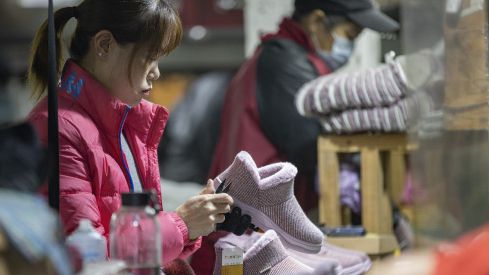 企业缺人员工缺钱?"共享员工"从应急措施走向常态化