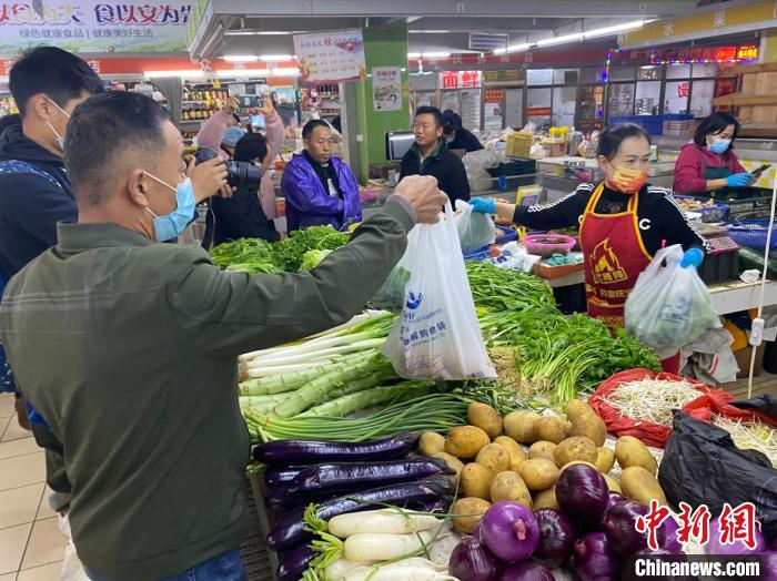 海南实施禁塑一周年：全链条治理塑料污染 社会环保意识明显增强