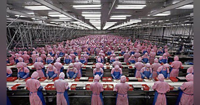 “招工难”下的工厂：入厂发17000元大红包，每月办一次相亲活动