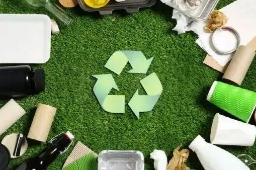 探访香港最大准食品级塑料回收设施：赋予废弃塑料瓶新生命
