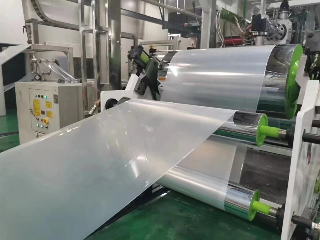 PP高透片材挤出生产线